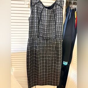 Chic Black and White Patterned Midi Dress